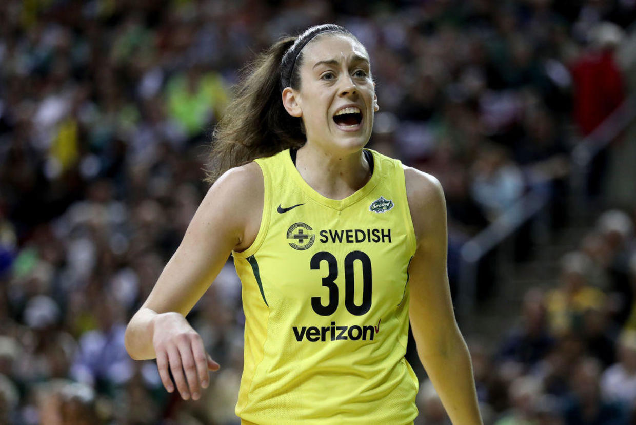 Breanna Stewart WNBA star tears Achilles' tendon, expected to miss