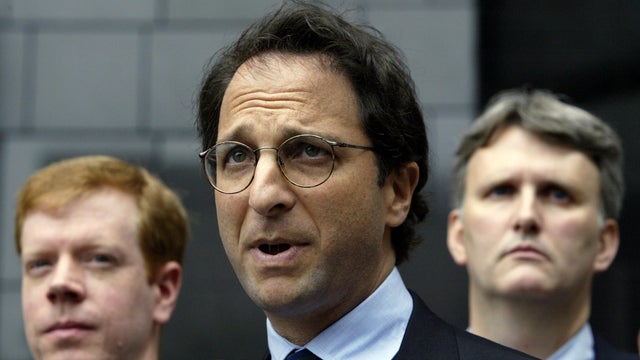 ENRON PROSECUTORS TALKS TO PRESS ABOUT LATEST INDICTMENTS IN HOUSTON. 