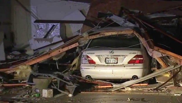 Kansas City tornado Large and dangerous tornado touches down in outskirts of Kansas City