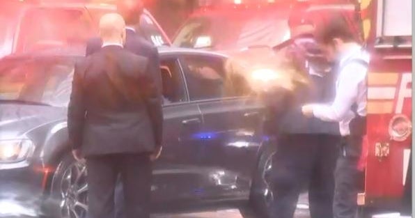 NYC helicopter crash Helicopter crashes into Midtown Manhattan