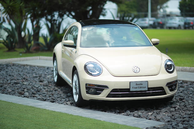 Volkswagen stops production of the popular 'beetle' after 21 years 