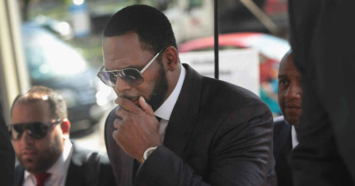 1200px x 630px - R. Kelly held without bond on sex crime charges today, will ...