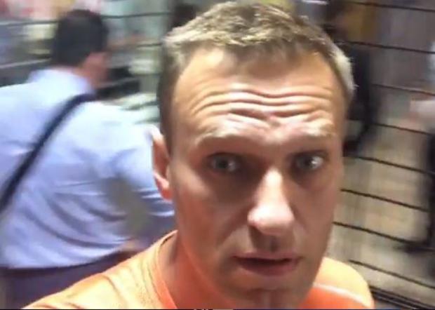 Russia Opposition Leader Alexei Navalny Poisoning By "unknown Chemical ...