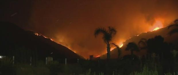 Tenaja Fire Near Murrieta Explodes To 1,400 Acres, Evacuations In Place 