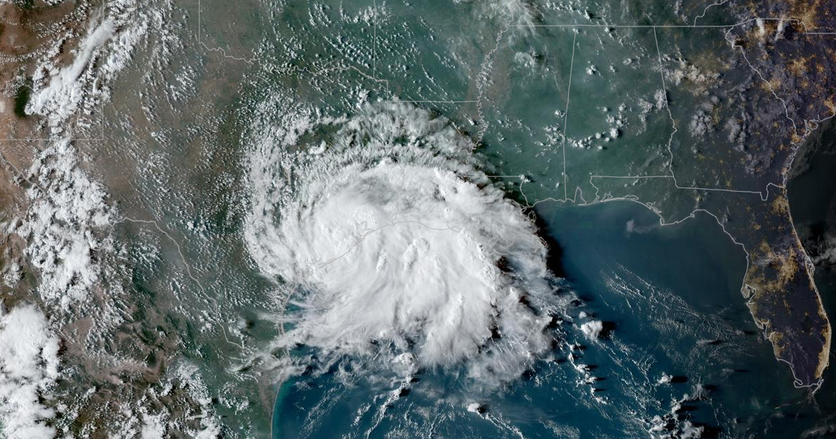 Tropical Storm Imelda 2019 Now Tropical Depression Houston Prepares For Heavy Rain And Flooding Threat Latest Path Track Forecast Updates Cbs News
