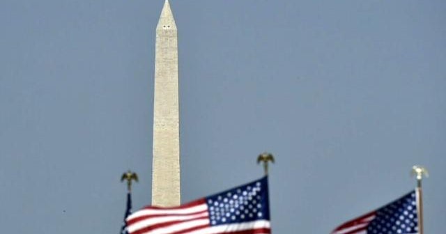 Elevator briefly breaks down at Washington Monument days after reopening