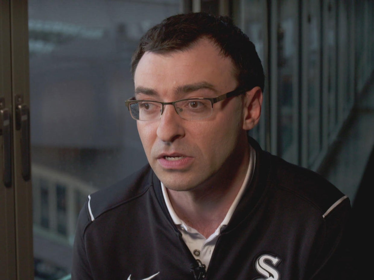 Sports announcer Jason Benetti on being a voice for those with cerebral palsy - CBS News