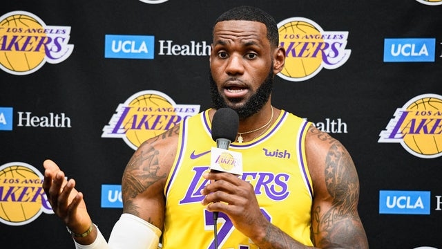 Los Angeles Lakers v Boston Celtics