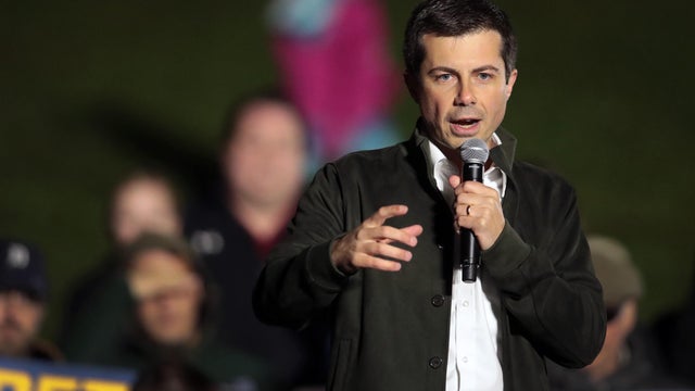 Democratic Presidential Candidate Pete Buttigieg Campaigns In Des Moines, Iowa