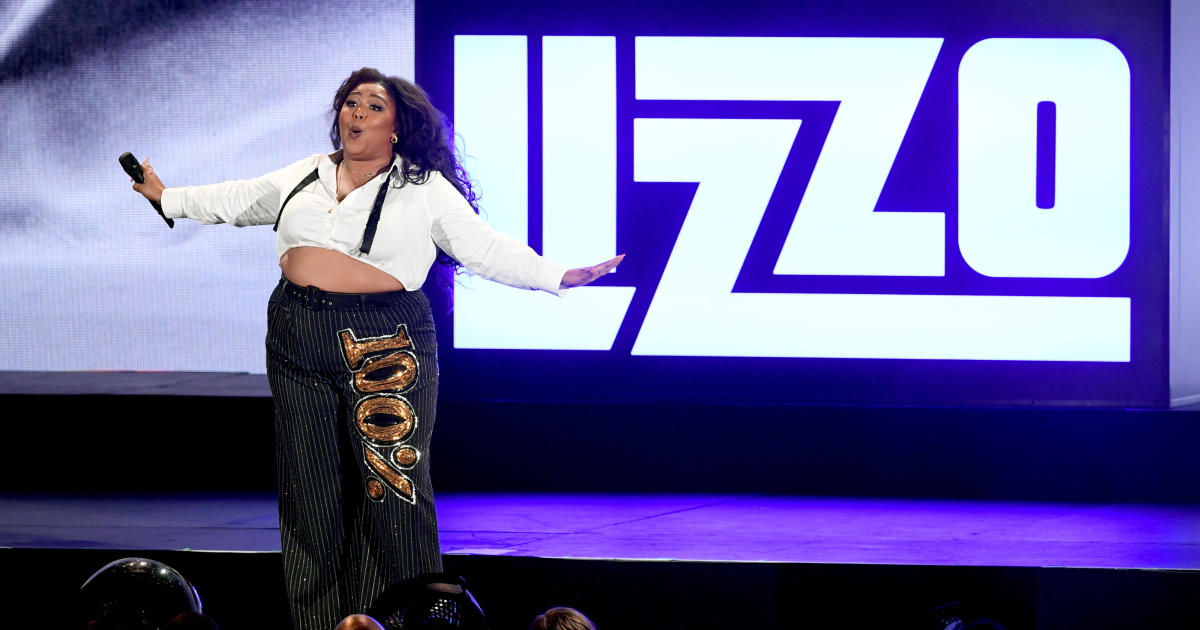 Lizzo Truth Hurts Singer Rapper Lizzo Files Lawsuit To Block Co