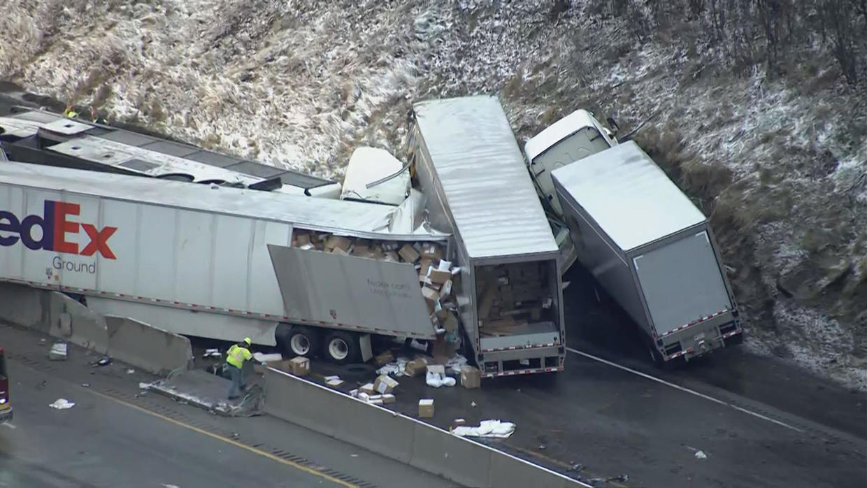 PA Turnpike crash 5 dead and more than 50 injured in Pennsylvania