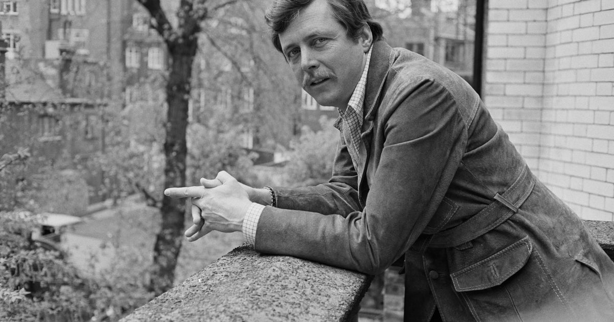 Actor Edd Byrnes, Known For 'Grease', '77 Sunset Strip', Dead At 87