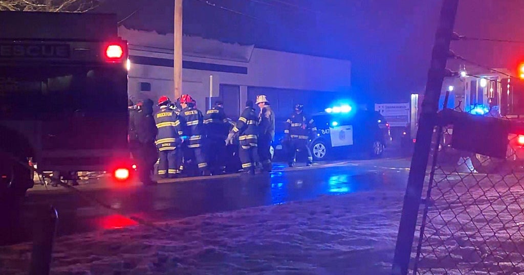 2 Dead In Early Morning Brockton Crash - CBS Boston