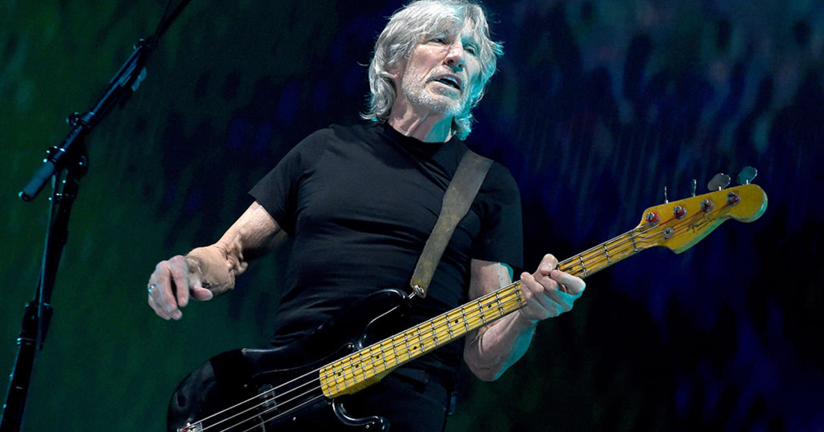 Roger Waters Kicks Off Rescheduled Tour In Pittsburgh Cbs Pittsburgh 2110