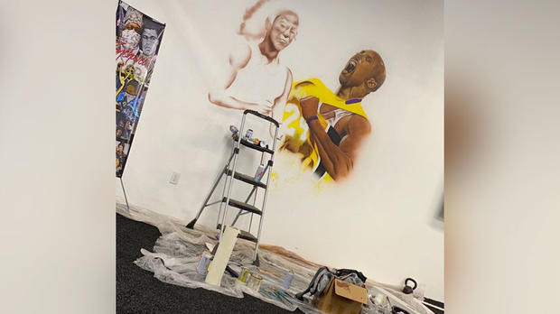 Kobe Bryant mural at SandersFit Dallas 