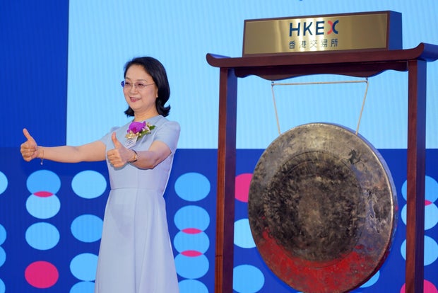 Hansoh Pharmaceutical Debuts On Hong Kong Stock