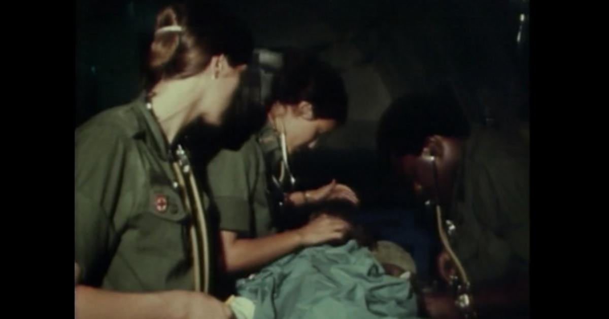 From The 60 Minutes Archives The Forgotten Veterans Combat Nurses In Vietnam Cbs News 9007