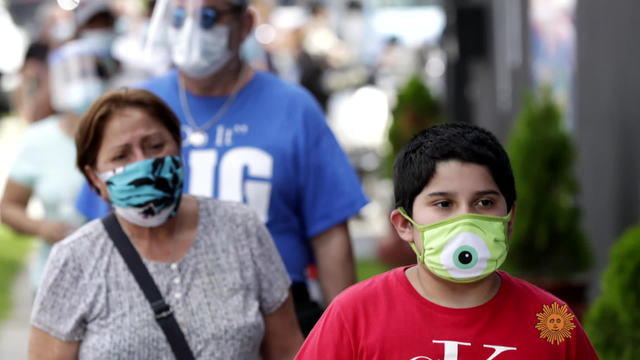 Download Here Are The Major Retailers Requiring Customers To Wear Face Masks Cbs News PSD Mockup Templates