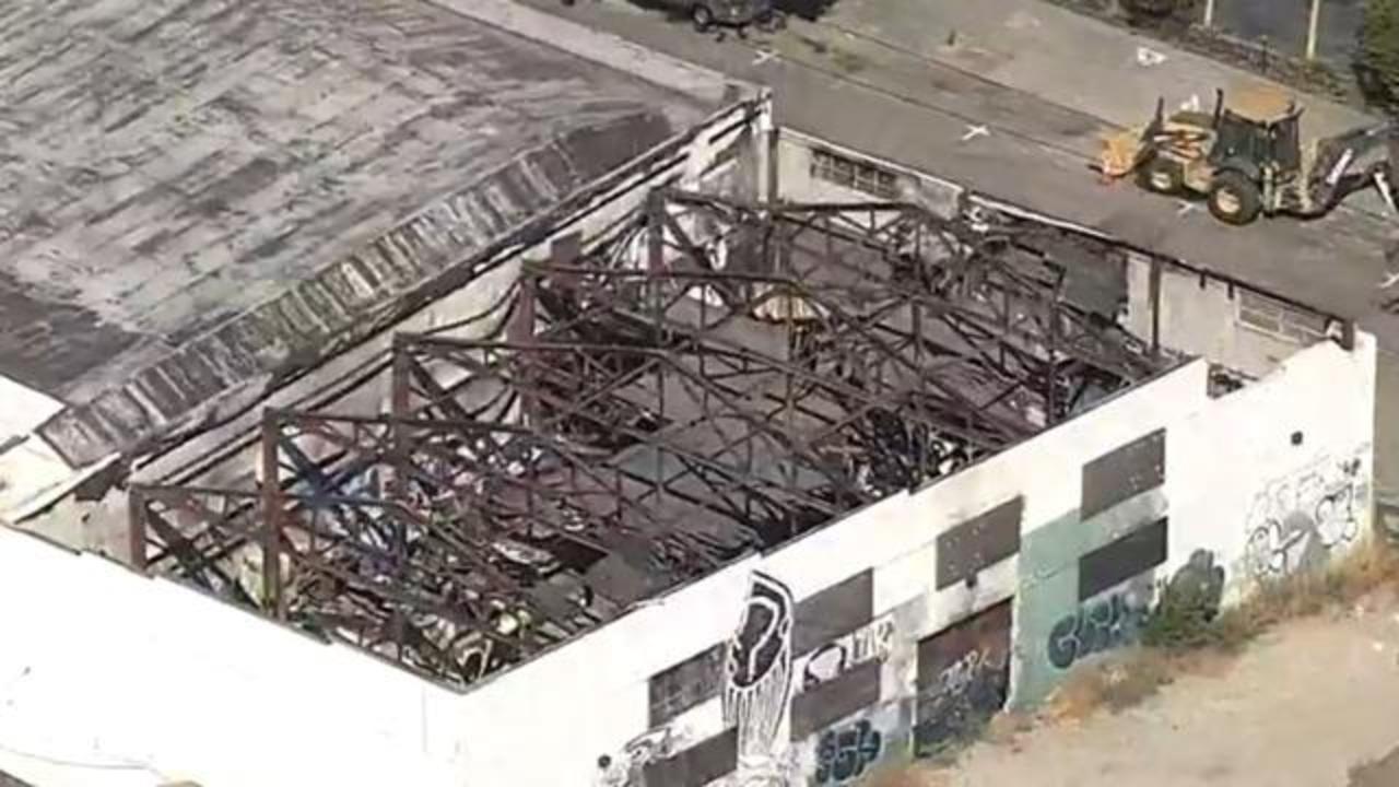 Oakland To Pay 32 7 Million Settlement In Ghost Ship Warehouse Fire That Killed 36 Cbs News