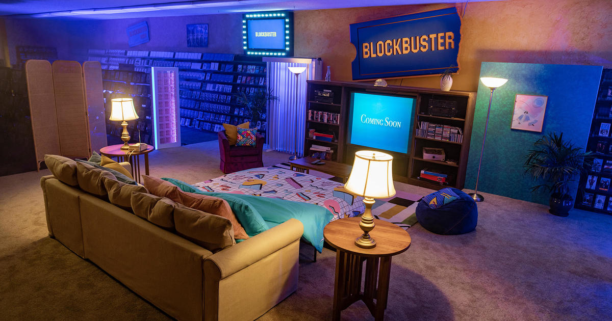 Last Blockbuster in world to be available to rent on Airbnb thumbnail
