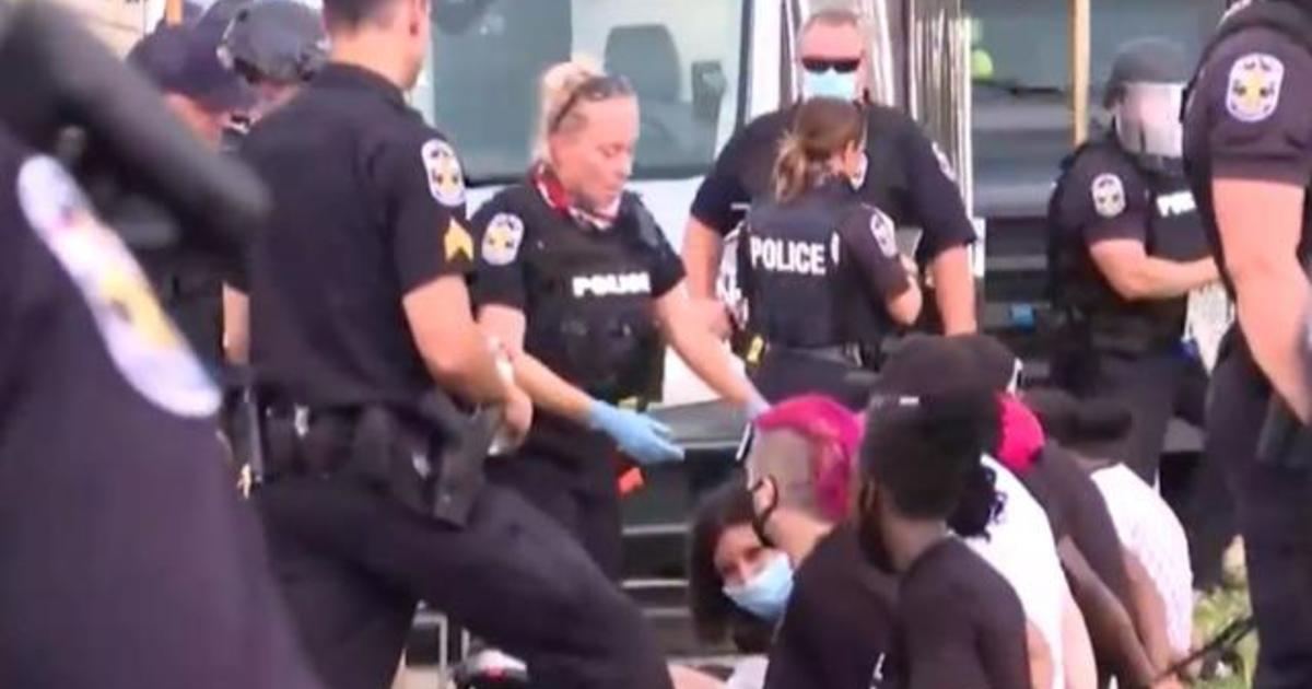 Dozens of people arrested amid Louisville Breonna Taylor protests - CBS News