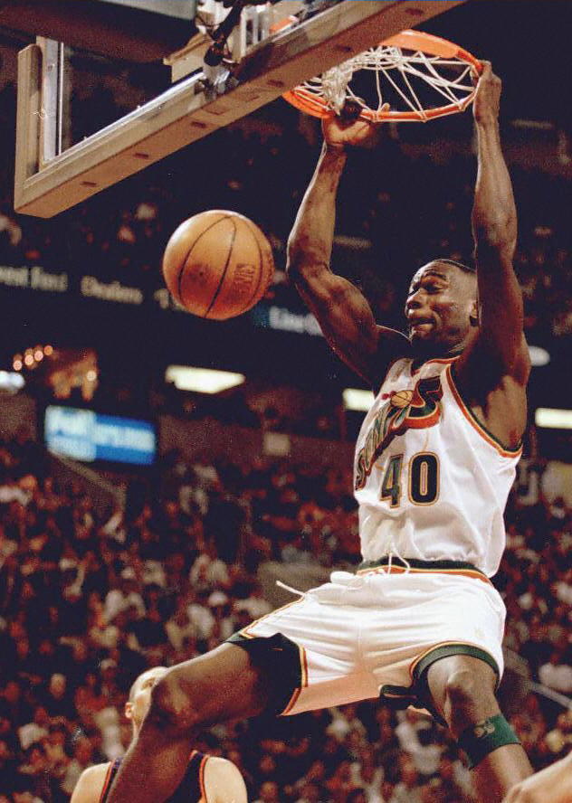 NBA legend Shawn Kemp opens up pot dispensary in Seattle, wants