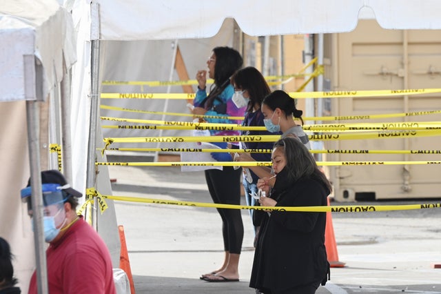 California Curfew Goes Into Effect Saturday As Covid 19 Cases Spike Cbs News