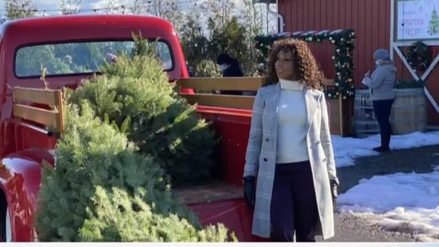 cbsn-fusion-during-pandemic-many-turn-to-holiday-movies-for-escape-thumbnail-596396-640x360.jpg