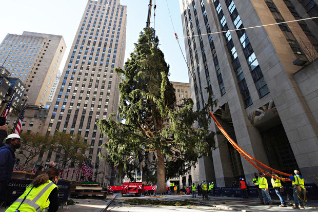Tickets will be required to see Rockefeller Center Christmas Tree this year - CBS News