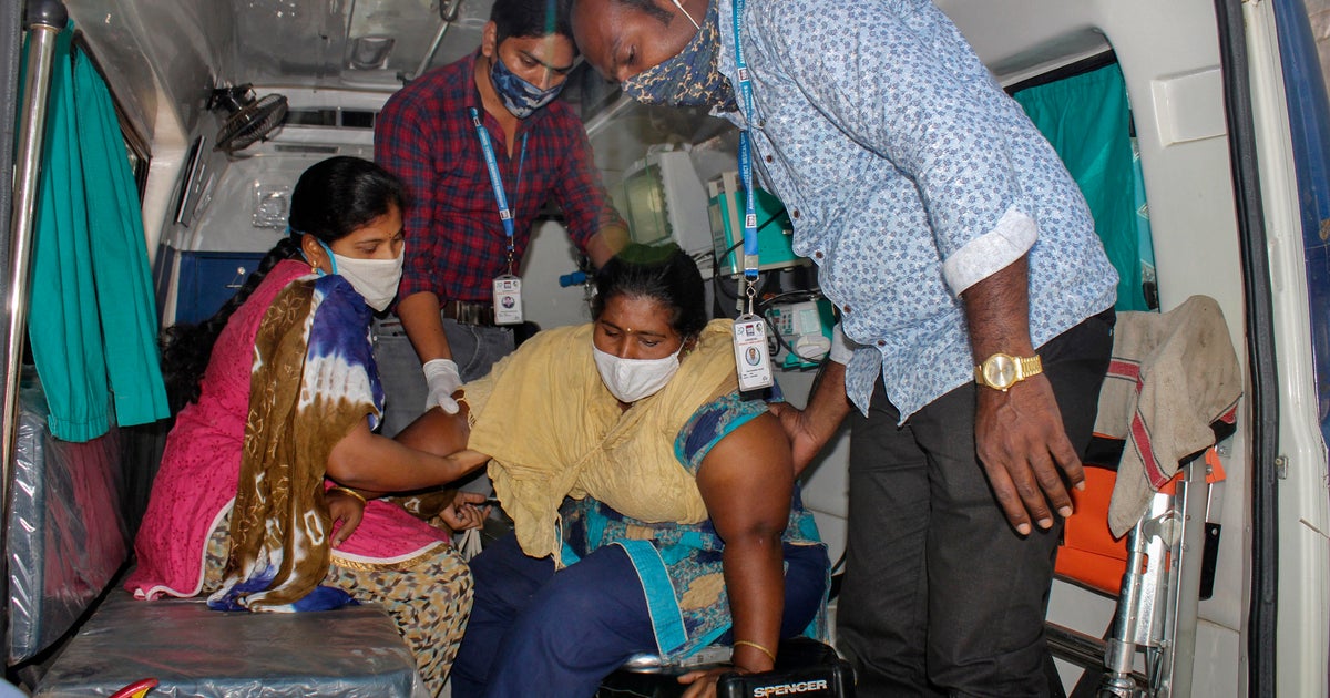 Indian officials find first clues after hundreds suffer mystery illness