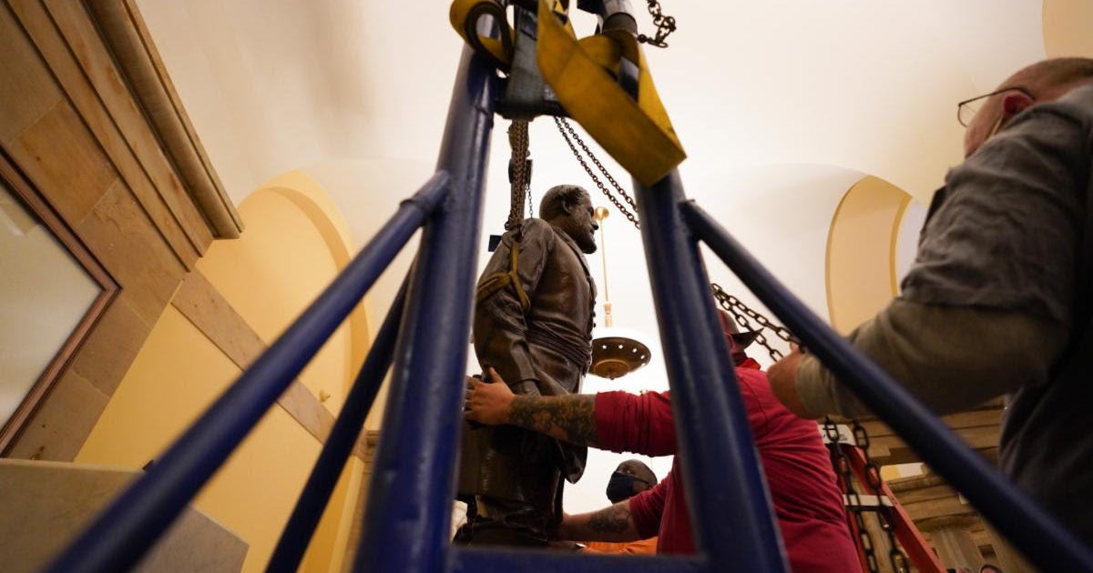 Virginia removes Robert E. Lee statue from U.S. Capitol - Vimarsana News