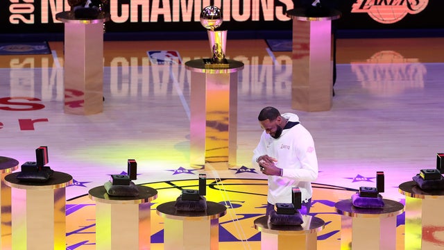 Lakers and Clippers on opening day 