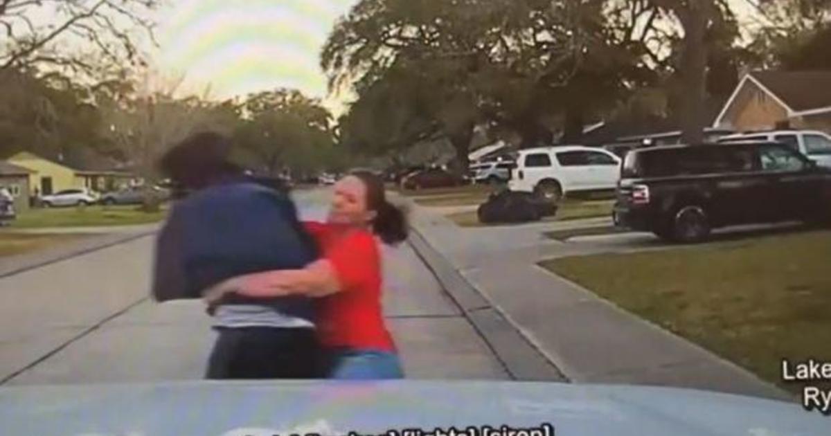 The video captures the Texas mother approaching a man accused of spying through his daughter’s window