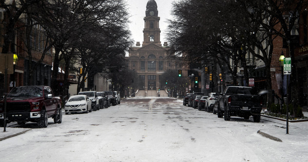 All 254 counties in Texas under winter storm alert as the arctic blast heads east