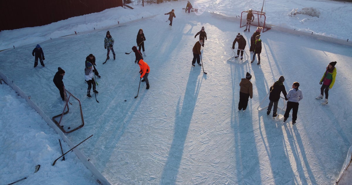 Ice rink brings Michigan community together during dark winter - Vimarsana News