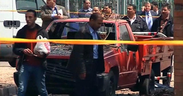 Triple bombing in Cairo leaves police chief dead