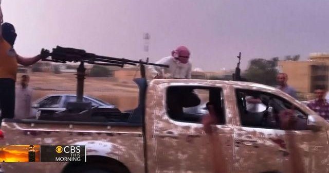 Insurgents take control of more Iraqi towns