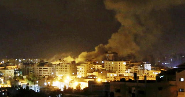 Israeli airstrikes hit Hamas targets after rocket attacks