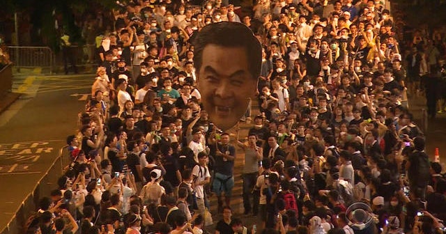Hong Kong protesters digging in Hong Kong protesters digging in