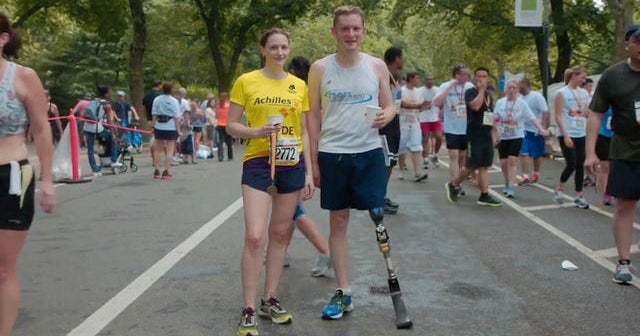 Athletes with disabilities inspire volunteers for NYC Marathon