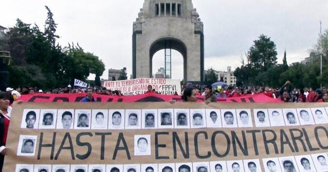 Protesters demand justice for 43 missing Mexican students