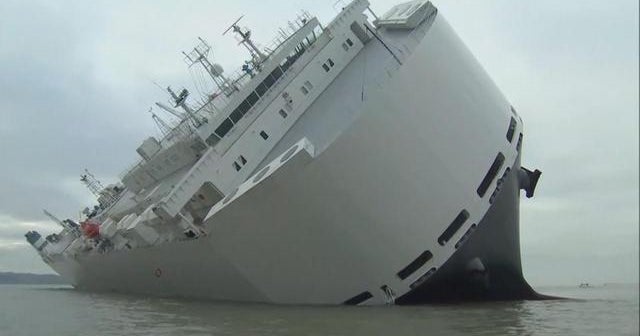 Luxury cargo ship grounded in England