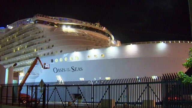 Video Captures Man Falling Off Royal Caribbean Cruise Ship Near Bahamas Cbs News