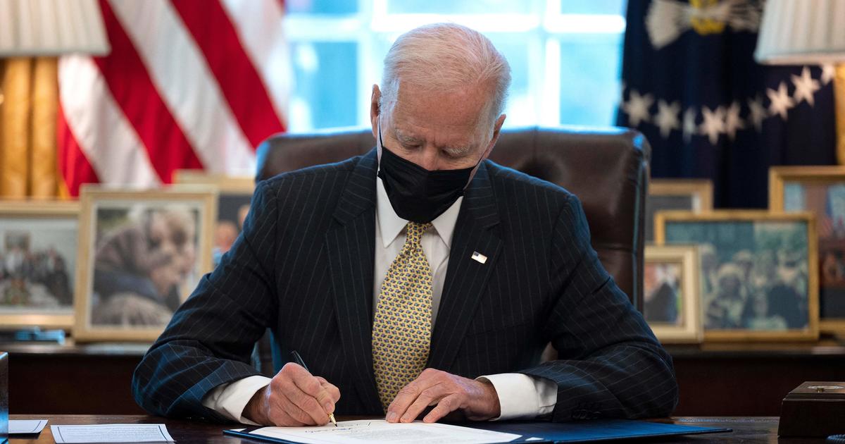 Biden signs PPP extension into law, moving application deadline to May 31