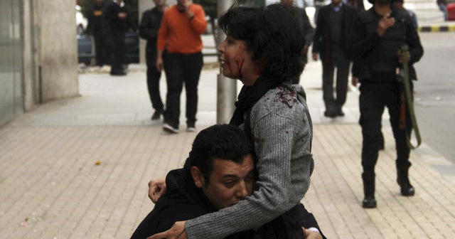 Killing of female protester rallies Egyptian women