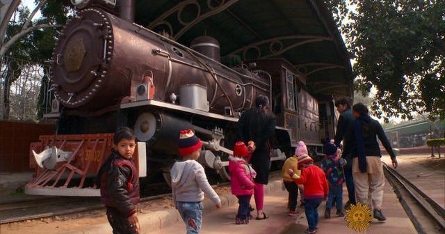 Exotic Indian train ride transports tourists through time