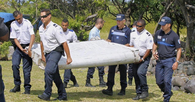 Officials confirm debris is from Malaysia Flight 370