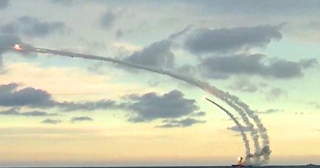 Russian airstrikes target ISIS in Syria Russian airstrikes target ISIS in Syria