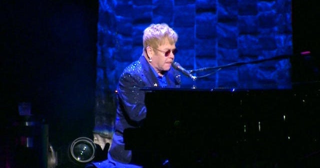 Elton John performs at Hillary Clinton fundraiser Elton John performs at Hillary Clinton fundraiser
