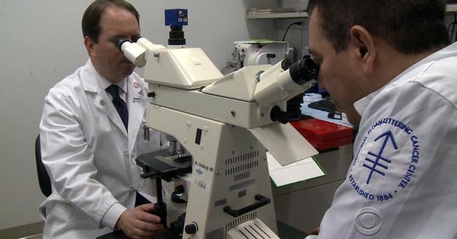 Report finds surprising gaps in ovarian cancer research